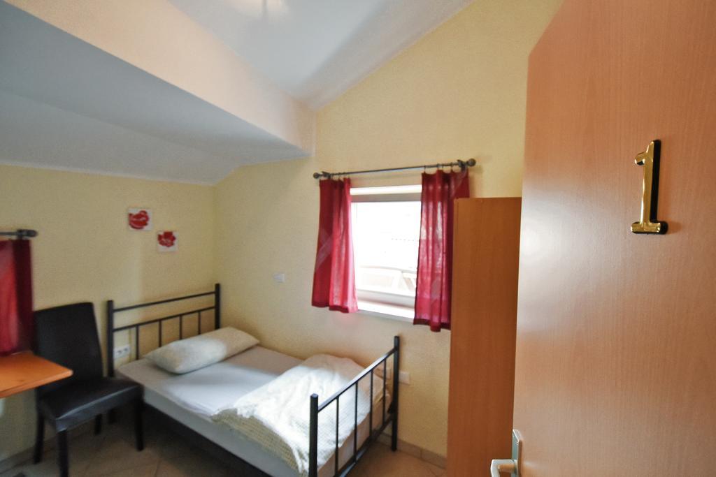 קובאריד Hostel X Point חדר תמונה