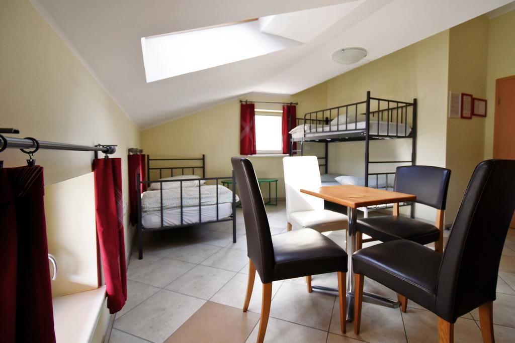 קובאריד Hostel X Point מראה חיצוני תמונה